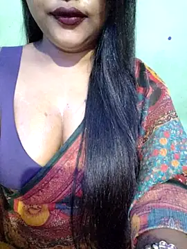 Snapshot of JIYA-04 chatting on 11.16.25 JIYA-04 online show from 11.16.25