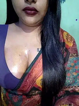 Snapshot of JIYA-04 chatting on 11.20.25 JIYA-04 online show from 11.20.25