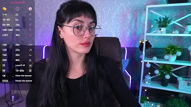 EviLune online show from 10.23.25