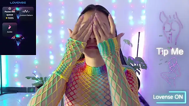 Sarasavage online show from 01.07.26