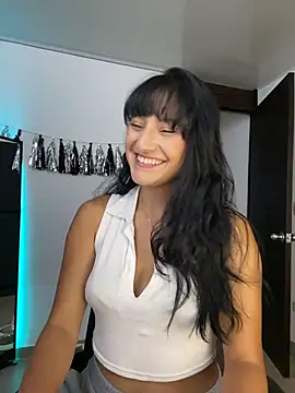 Snapshot of lenkaa chatting on 03.28.26 lenkaa online show from 03.28.26