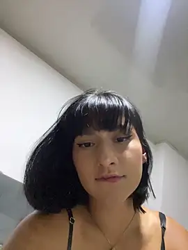 Snapshot of lenkaa chatting on 03.31.26 lenkaa online show from 03.31.26