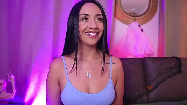 Snapshot of ana_riveros chatting on 10.16.25 ana riveros online show from 10.16.25