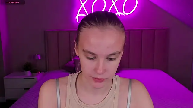 Carolin Miller online show from 11.15.25