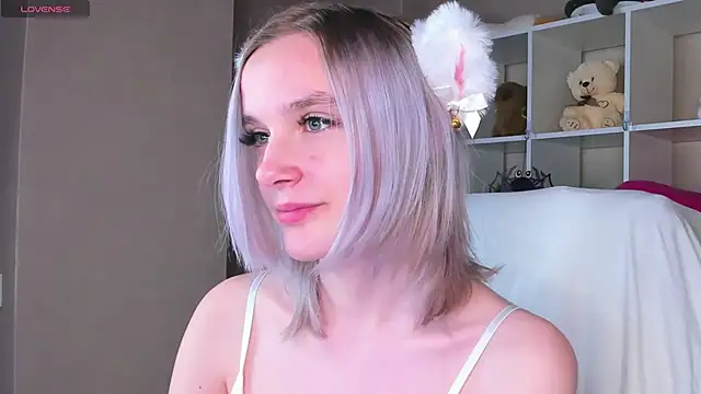 Carolin Miller online show from 11.21.25