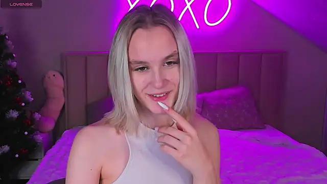 Carolin Miller online show from 12.15.25