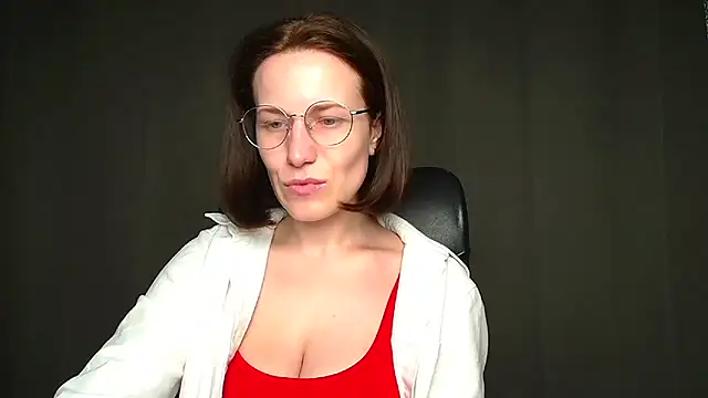 Kelly Kisss online show from 04.25.26