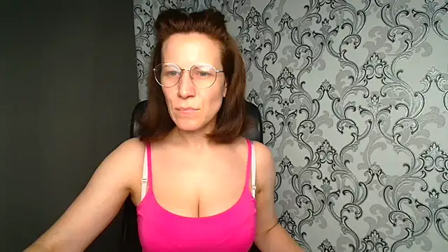 Kelly Kisss online show from 07.04.26