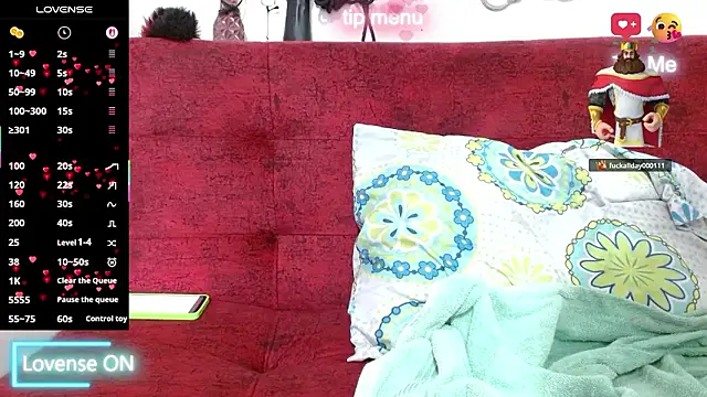 Snapshot of naomi_powel chatting on 01.11.26 naomi powel online show from 01.11.26