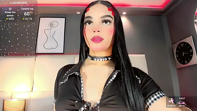 LiaFernandaa online show from 09.18.25