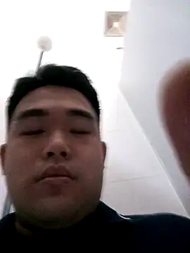 Snapshot of Bin77 chatting on 11.28.25 Bin77 online show from 11.28.25