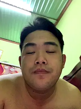 Snapshot of Bin77 chatting on 12.15.25 Bin77 online show from 12.15.25