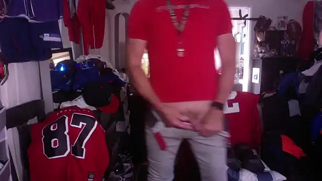 Snapshot of DILFJockDad87 chatting on 03.28.26 DILFJockDad87 online show from 03.28.26