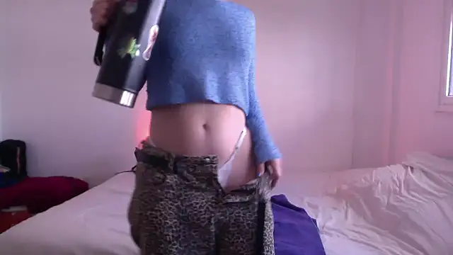 Snapshot of RenataWet chatting on 10.08.25 RenataWet online show from 10.08.25