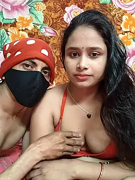 Seducing couple online show from 12.19.25