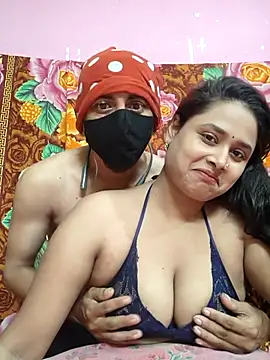 Seducing couple online show from 06.16.26