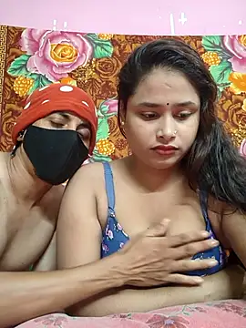 Seducing couple online show from 07.06.26