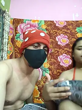 Seducing couple online show from 07.13.26