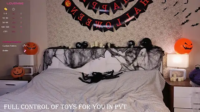 Snapshot of Anna_mileer chatting on 10.27.25 Anna mileer online show from 10.27.25