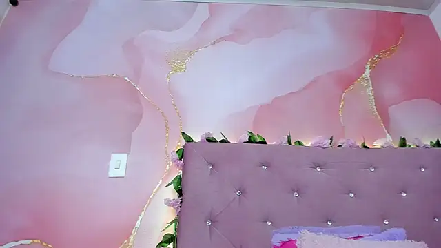 violet taylor  online show from 06.25.26