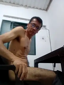skinnylatino51 online show from 07.05.26