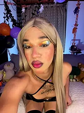 Snapshot of terra_sunligth chatting on 10.18.25 terra sunligth online show from 10.18.25