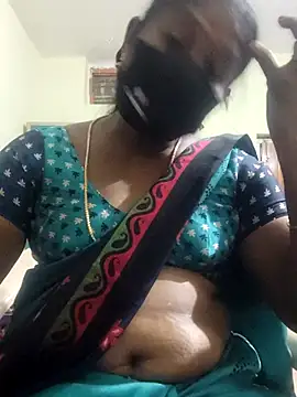 Snapshot of papukurty chatting on 09.21.25 papukurty online show from 09.21.25
