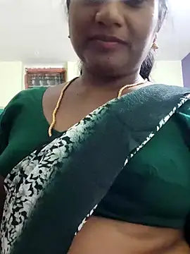 Snapshot of papukurty chatting on 09.27.25 papukurty online show from 09.27.25