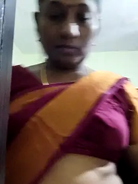 Snapshot of papukurty chatting on 10.01.25 papukurty online show from 10.01.25