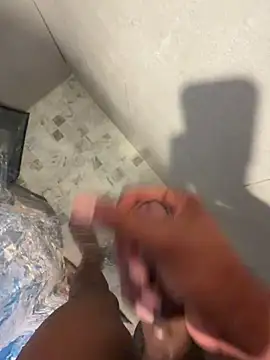 Snapshot of Americano021 chatting on 04.04.26 Americano021 online show from 04.04.26