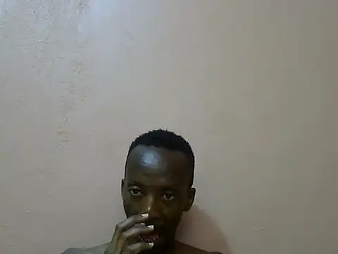 Snapshot of shadez94 chatting on 10.05.25 shadez94 online show from 10.05.25