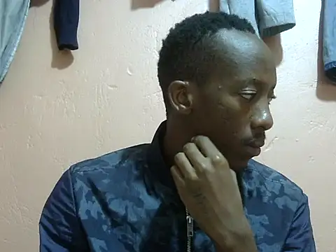 Snapshot of shadez94 chatting on 10.07.25 shadez94 online show from 10.07.25