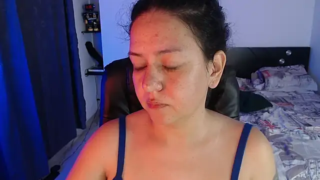 Abbyjoness21 online show from 10.11.25