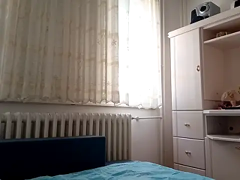 Snapshot of milf44milf chatting on 12.16.25 milf44milf online show from 12.16.25