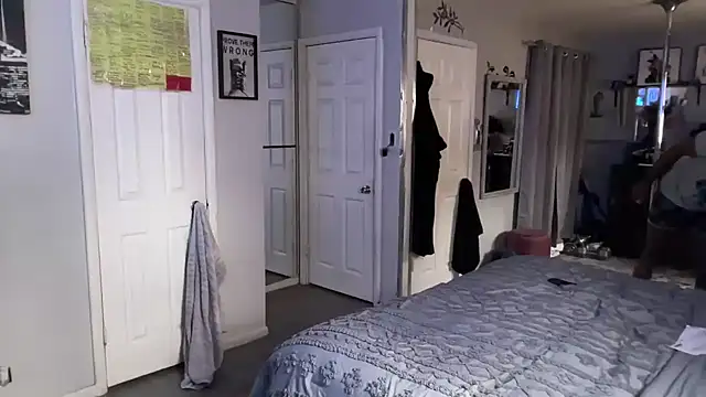 Snapshot of sexyred77713 chatting on 02.20.26 sexyred77713 online show from 02.20.26