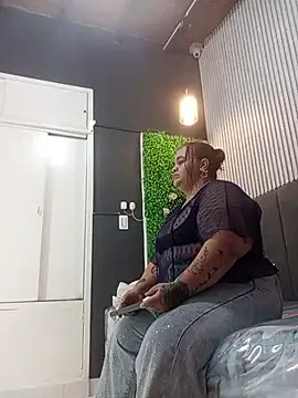 OneLustyBBW online show from 04.25.26
