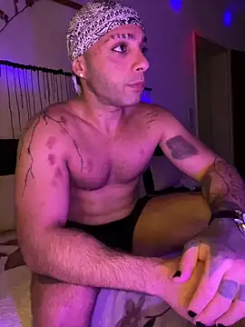 1Richrichard1 online show from 06.12.26