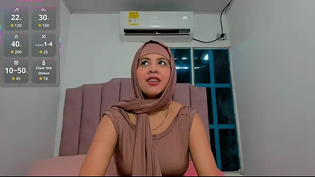 Snapshot of cala_borhan chatting on 10.04.25 cala borhan online show from 10.04.25