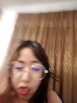 Snapshot of YukiRam chatting on 02.11.26 YukiRam online show from 02.11.26