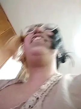 Snapshot of YukiRam chatting on 03.25.26 YukiRam online show from 03.25.26