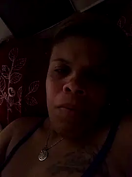 Esperanza 13 online show from 06.11.26