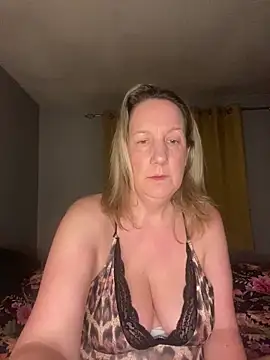 X-Victoria-X online show from 03.07.26