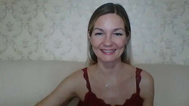 Snapshot of sweetriki chatting on 10.25.25 sweetriki online show from 10.25.25