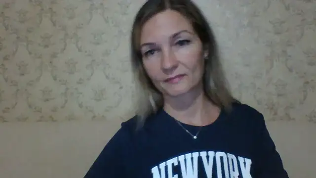 Snapshot of sweetriki chatting on 11.18.25 sweetriki online show from 11.18.25