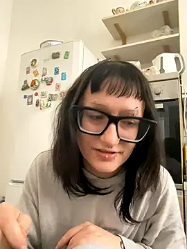 Snapshot of severingratty chatting on 10.04.25 severingratty online show from 10.04.25