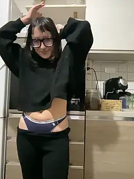 Snapshot of severingratty chatting on 10.15.25 severingratty online show from 10.15.25