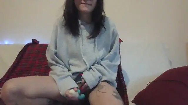 Snapshot of severingratty chatting on 12.04.25 severingratty online show from 12.04.25