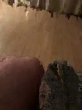 Snapshot of ANDY01114 chatting on 11.30.25 ANDY01114 online show from 11.30.25