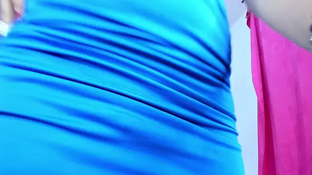 Snapshot of Mindy_19 chatting on 11.16.25 Mindy 19 online show from 11.16.25