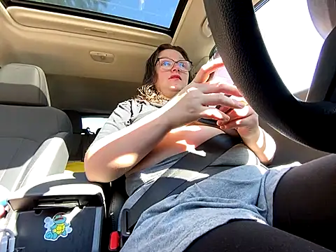 GirlSquirt online show from 10.03.25